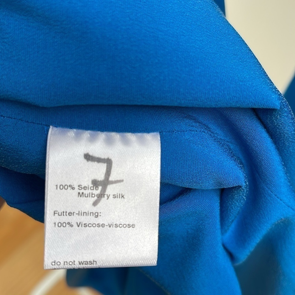 AKRIS 100% Silk blue blazer jacket with matching tank size 2 - Picture 8 of 8